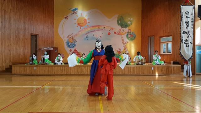 2020 인천학교예술교육릴레이페스티벌 은율탈춤공연영상(원숭이 새맥시 맞대무)